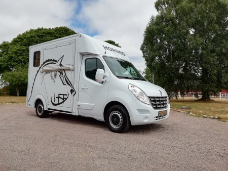 Renault Master  Chassi från 2011 * Byggnation från 2015* Absolut toppskick! Lastvikt: ca 1050 kg * SÅLD